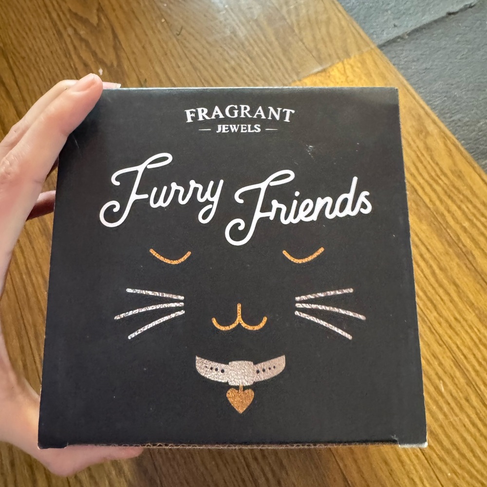 Fragrant Jewels Furry Friends ring candle